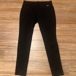 Michael Kors black stretch size M pants.